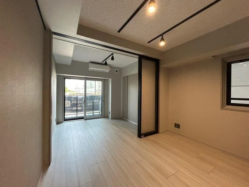 TRACK Shibuya Honmachi - Interior - ["Flooring", "Floor", "Ceiling"]