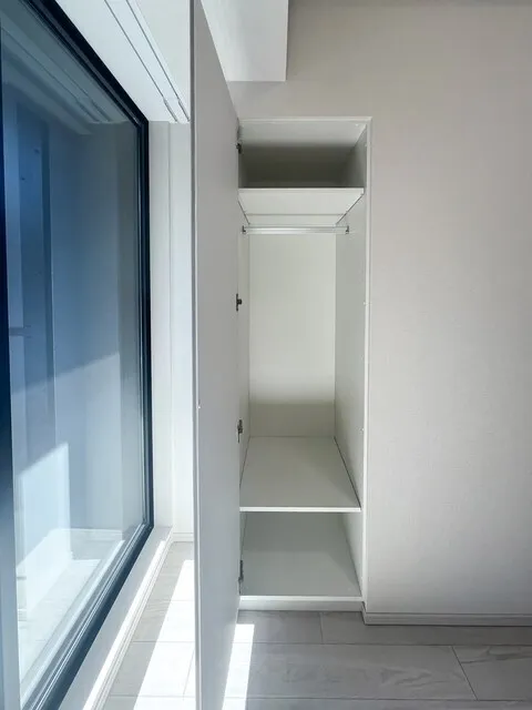 Brookside Residence Kiba - Interior - ["Wall", "Wood", "Flooring"]