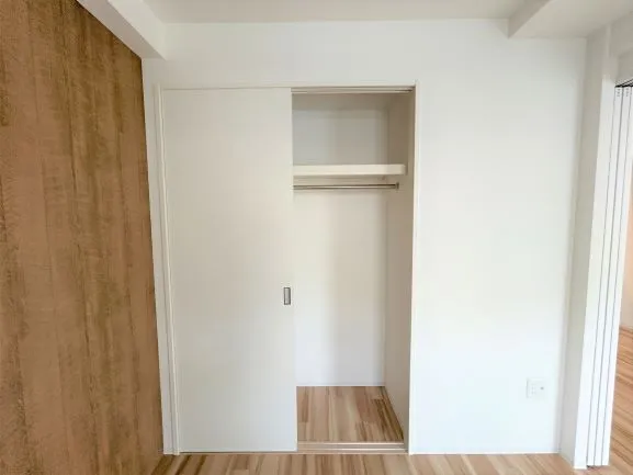 Serenite Fran Shin-Osaka - Interior - ["Flooring", "Wall", "Floor"]