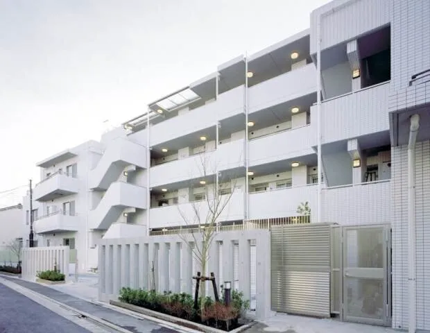 Pierce Wakabayashi - Exterior - ["Aluminium"]