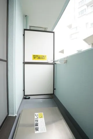 Soar Eifukucho - Interior - ["Glass", "Aluminium", "Daylighting"]
