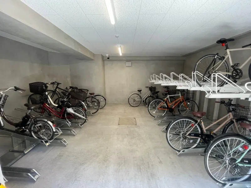 Prince Residia Place - Other - ["Bicycle", "Bicycle frame", "Bicycle tire"]