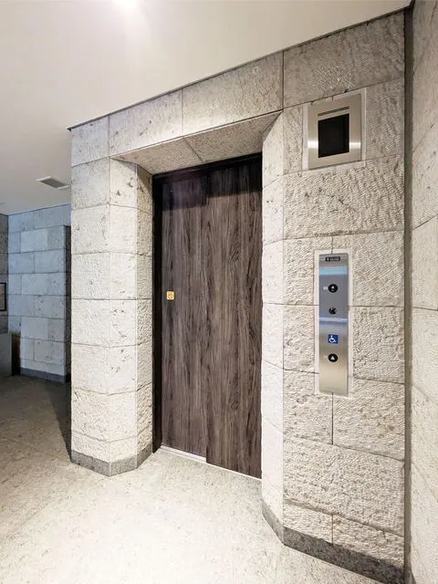 Orchid Residence Shibuya Tomigaya - Other - ["Composite material", "Ceiling", "Concrete"]