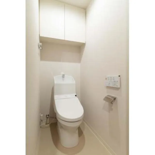 Rumireis Toyosu - Interior - ["Toilet seat", "Toilet", "Bathroom"]