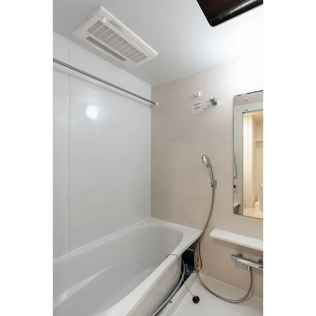 Stylio Ikegami WeLL - Interior - ["Bathtub", "Plumbing fixture", "Property"]