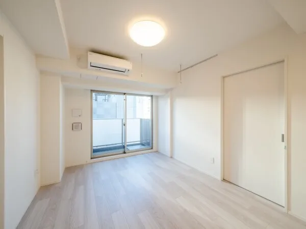 Brillia Ist Asakusa - Interior - ["Flooring", "Floor", "Ceiling"]