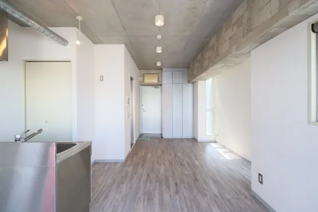 Cynthia Sangenjaya Residence Cafe - Interior - ["Flooring", "Wall", "Ceiling"]