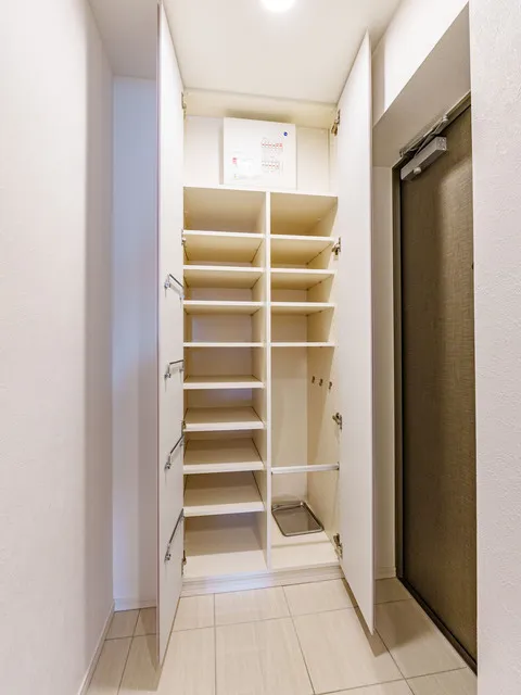 Livio Maison Ueno Matsugaya - Interior - ["Building", "Furniture", "Fixture"]