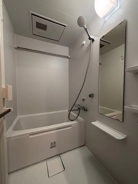 Residia Setagaya Wakabayashi - Interior - ["Plumbing fixture", "Flooring", "Bathroom"]