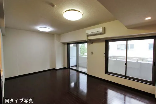 Comforia Tamachi - Interior - ["Building", "Door", "Fixture"]