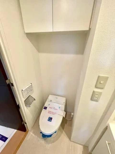 RESIDIA Ichigaya Yakuoji - Interior - ["Toilet seat", "Toilet", "Plumbing fixture"]