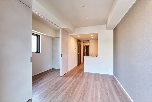 Lefon Progres Akabane Marks - Interior - ["Flooring", "Floor", "Ceiling"]