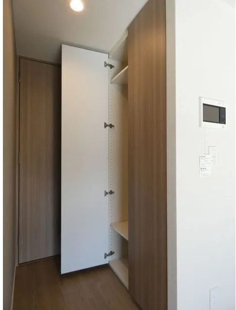 M Residence Nakano Sakaue - Interior - ["Wall", "Flooring", "Wood"]