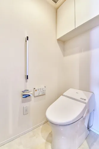 The Park House Harumi Towers Chrono Residence - Interior - ["Plumbing fixture", "Flooring", "Toilet seat"]