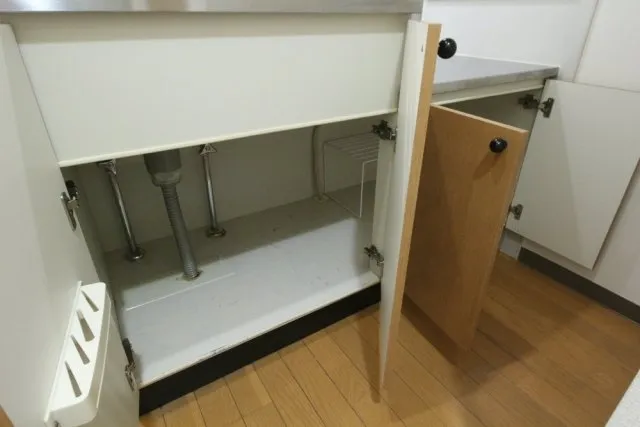 Cele Itabashi Honcho - Interior - ["Wood", "Flooring", "Floor"]