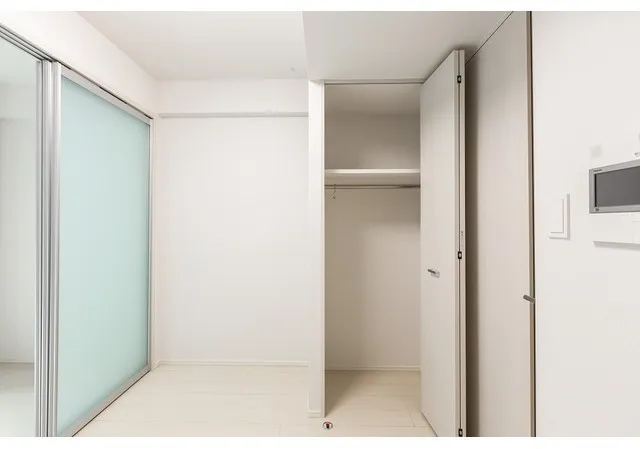 Comforia Live Negishi Nichome - Interior - ["Flooring", "Floor", "Wood"]