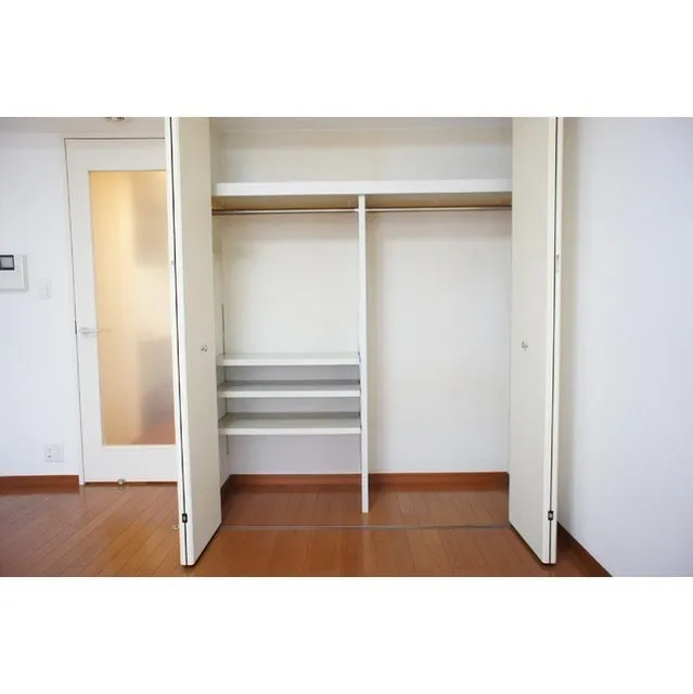 Prospect Shinonome Bridge - Interior - ["Room", "Property", "Door"]