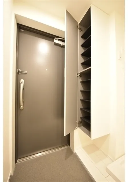 Le Coeur Shibuya Honmachi - Interior - ["Wood", "Flooring", "Interior design"]