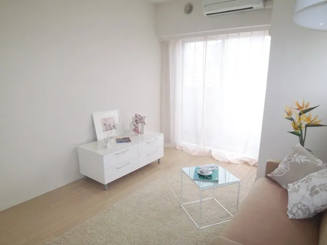 Prime Urban Nishi Shinjuku I - Interior - ["Floor", "Flooring", "Interior design"]