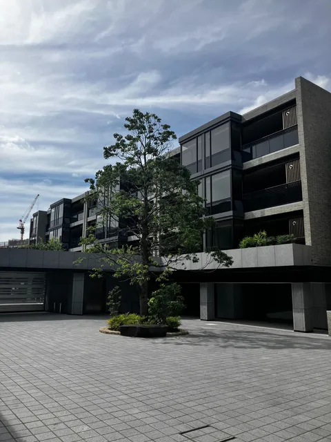 The Parkhouse Yoyogi Oyama Residence - Exterior - ["Apartment", "Concrete", "Brutalist architecture"]
