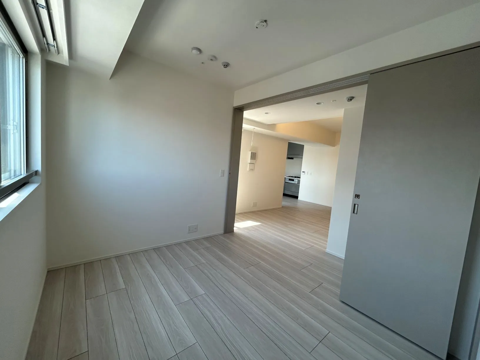 Branchiesta Ueno - Interior - ["Flooring", "Floor", "Wood"]
