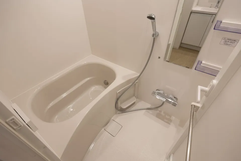 Hmlet Nakano Sakaue - Interior - ["Plumbing fixture", "Flooring", "Floor"]