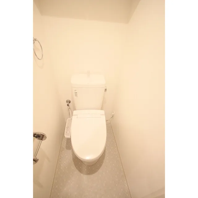 Medio Tsukishima - Interior - ["Toilet", "Toilet seat", "Property"]