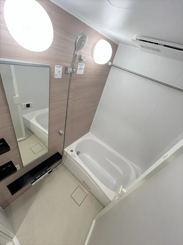 Blanchiesta Kiba - Interior - ["Plumbing fixture", "Bathroom", "Flooring"]