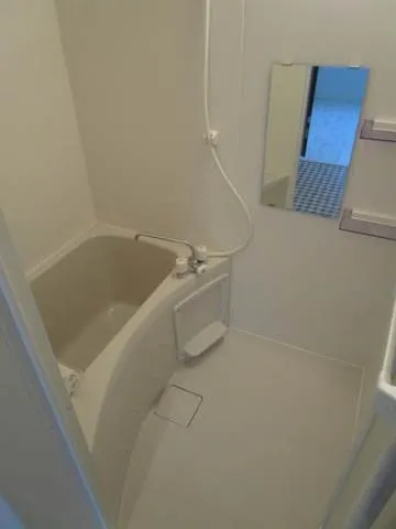 Y Square - Interior - ["Plumbing fixture", "Bathroom", "Plumbing"]