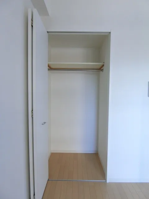 Hongo A-One Todaimae - Interior - ["Flooring", "Floor", "Wood"]