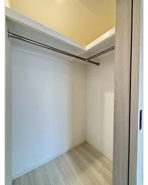 Comforia Liv Osaki - Interior - ["Flooring", "Wood", "Floor"]