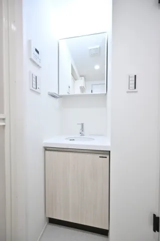 The Residence Nihonbashi - Interior - ["Flooring", "Floor", "Apartment"]