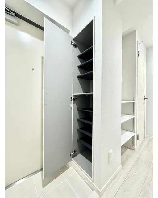 Comforia Nishiogu - Interior - ["Flooring", "Wood", "Interior design"]