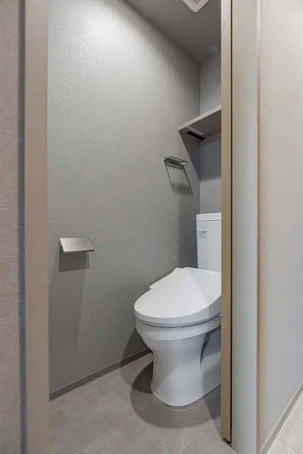 The Lions Forcia Bunkyo Yushima - Interior - ["Toilet seat", "Toilet", "Plumbing fixture"]