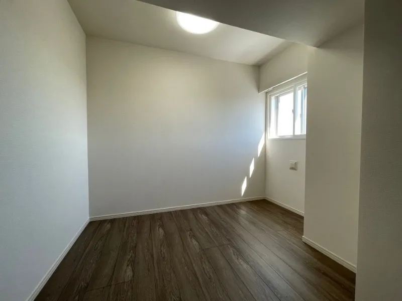 Prince Residia Place - Interior - ["Flooring", "Wall", "Floor"]