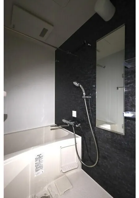 Clarity Bunkyo Sengoku - Interior - ["Plumbing fixture", "Bathroom", "Flooring"]