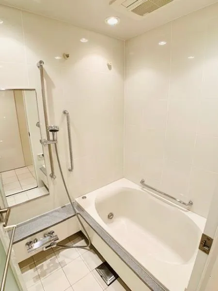 Park Tower Grand Sky - Interior - ["Bathtub", "Plumbing fixture", "Property"]