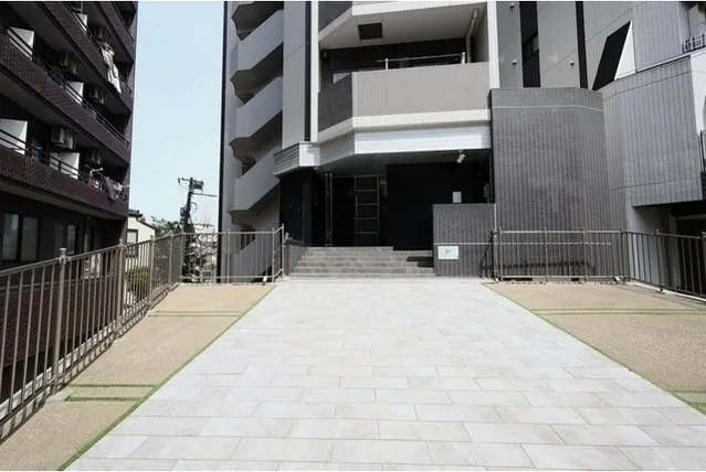 BPR Residence Yoyogi - Exterior - ["Composite material", "Apartment", "Grey"]