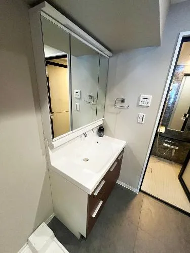 Royal City Kawaguchi West Room 906