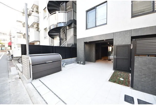 Glorio Shelter Ikebukuro V - Exterior - ["Silver", "Aluminium"]