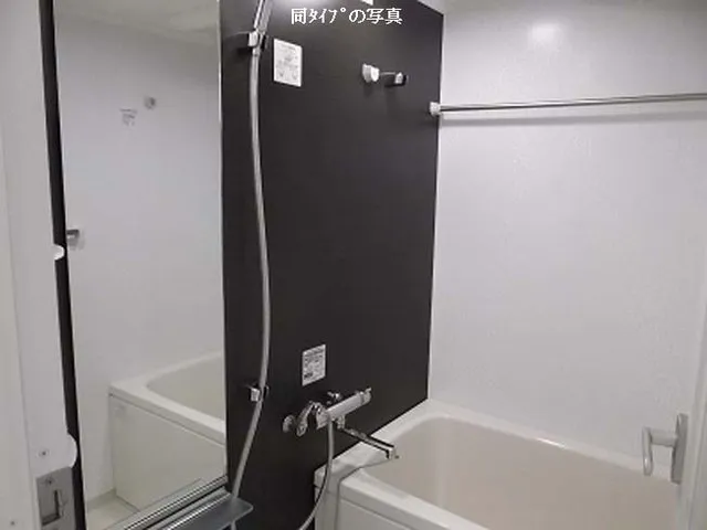 Comforia Toyosu - Interior - ["Bathtub", "Plumbing fixture", "Fixture"]