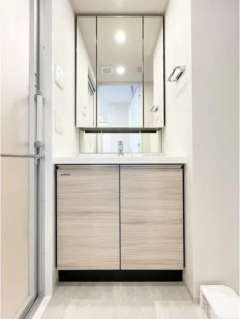 IPSE Yoyogi Uehara - Interior - ["Flooring", "Floor", "Interior design"]