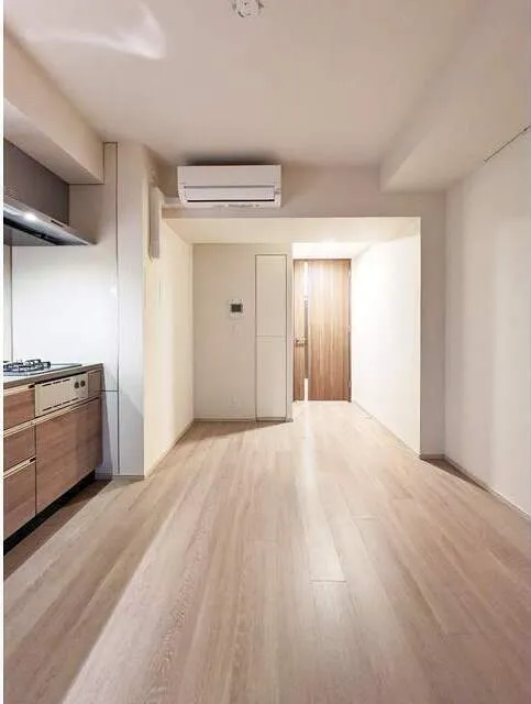 Orchid Residence Shibuya Tomigaya - Interior - ["Building", "Window", "Wood"]