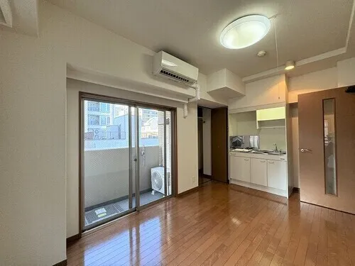 Dolce Ginza East Building No. 1 - Interior - ["Flooring", "Floor", "Interior design"]