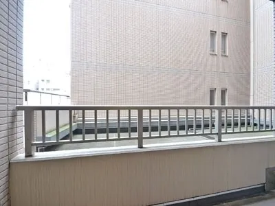 Spacia Sangenjaya No.2 - Interior - ["Building", "Window", "Wood"]