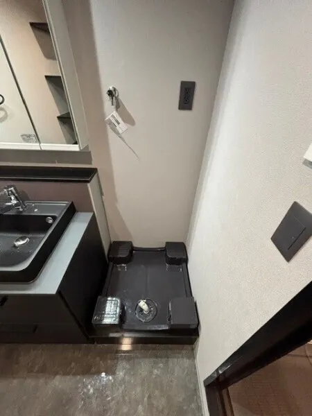 EXAM AKASAKA - Interior - ["Flooring", "Plumbing fixture", "Floor"]