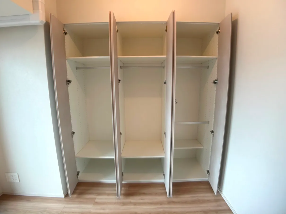 Lefon Progres Shimura Sakaue - Interior - ["Wood", "Flooring", "Floor"]