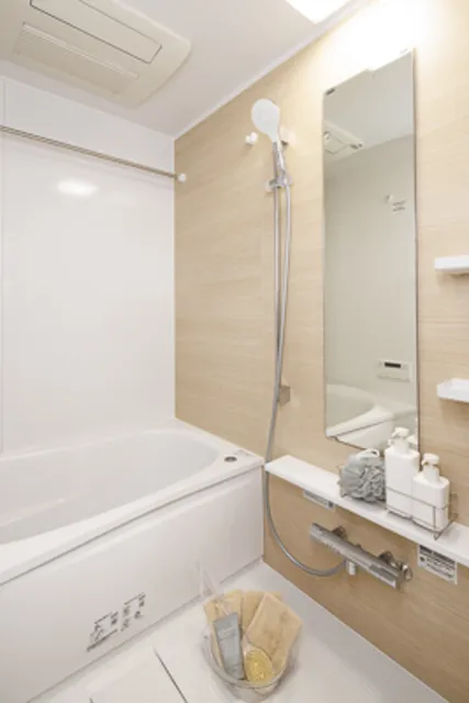 LEGASIS Nakameguro - Interior - ["Property", "Bathtub", "Plumbing fixture"]