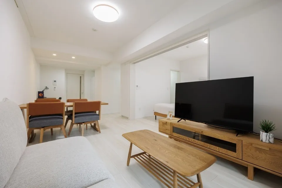 Hmlet Shinjuku Tower - Interior - ["Furniture", "Interior design", "Flooring"]