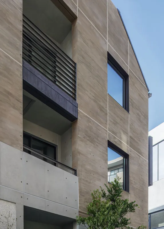 GranDuo Yoyogi Park 3 - Exterior - ["Composite material", "Apartment", "Siding"]